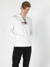 Худи и свитшоты Colin’s модель CL1055070_Q1.V1_WHT Фото