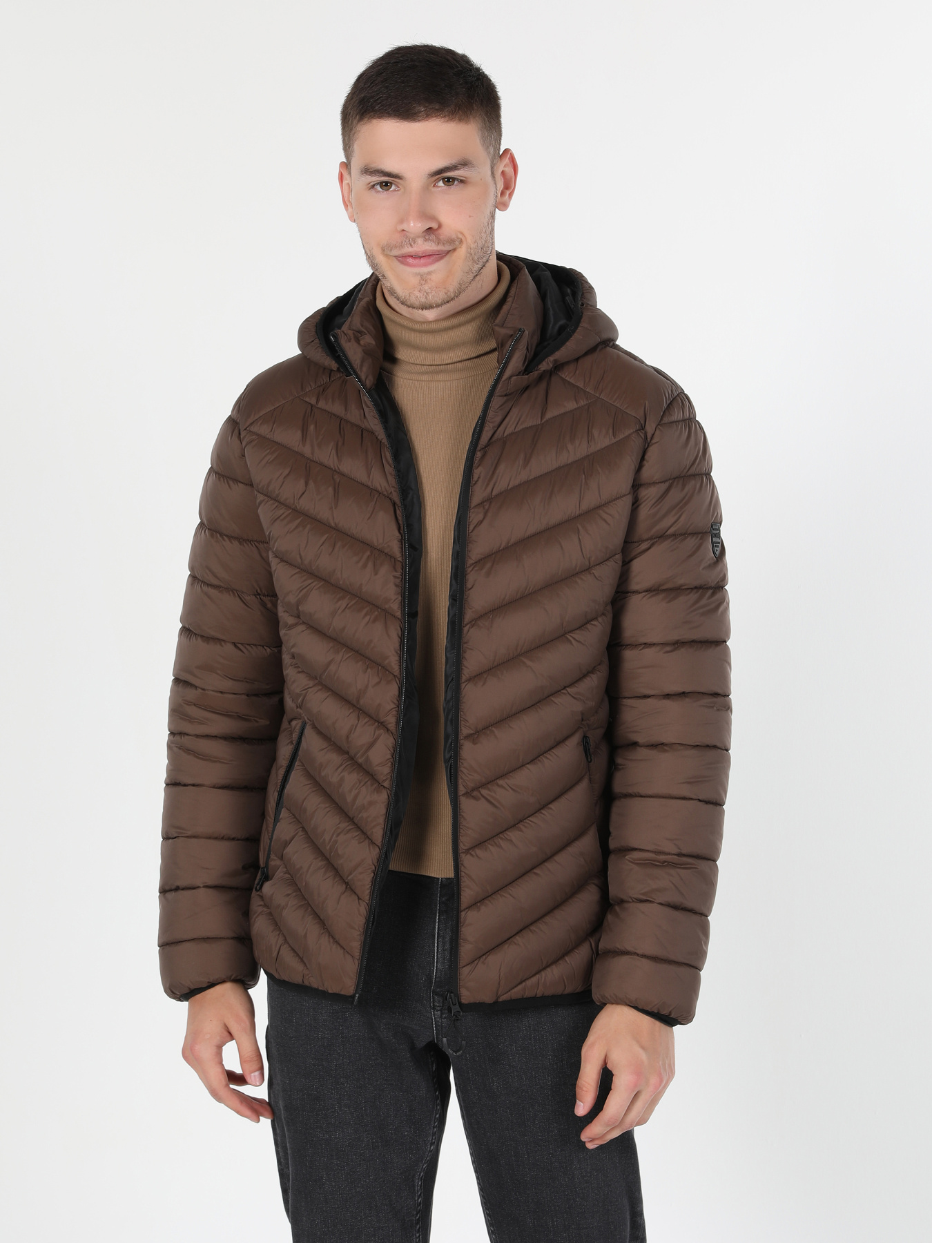Куртки та дублянки Colin’s модель CL1021308_Q1.V1_BRW Фото