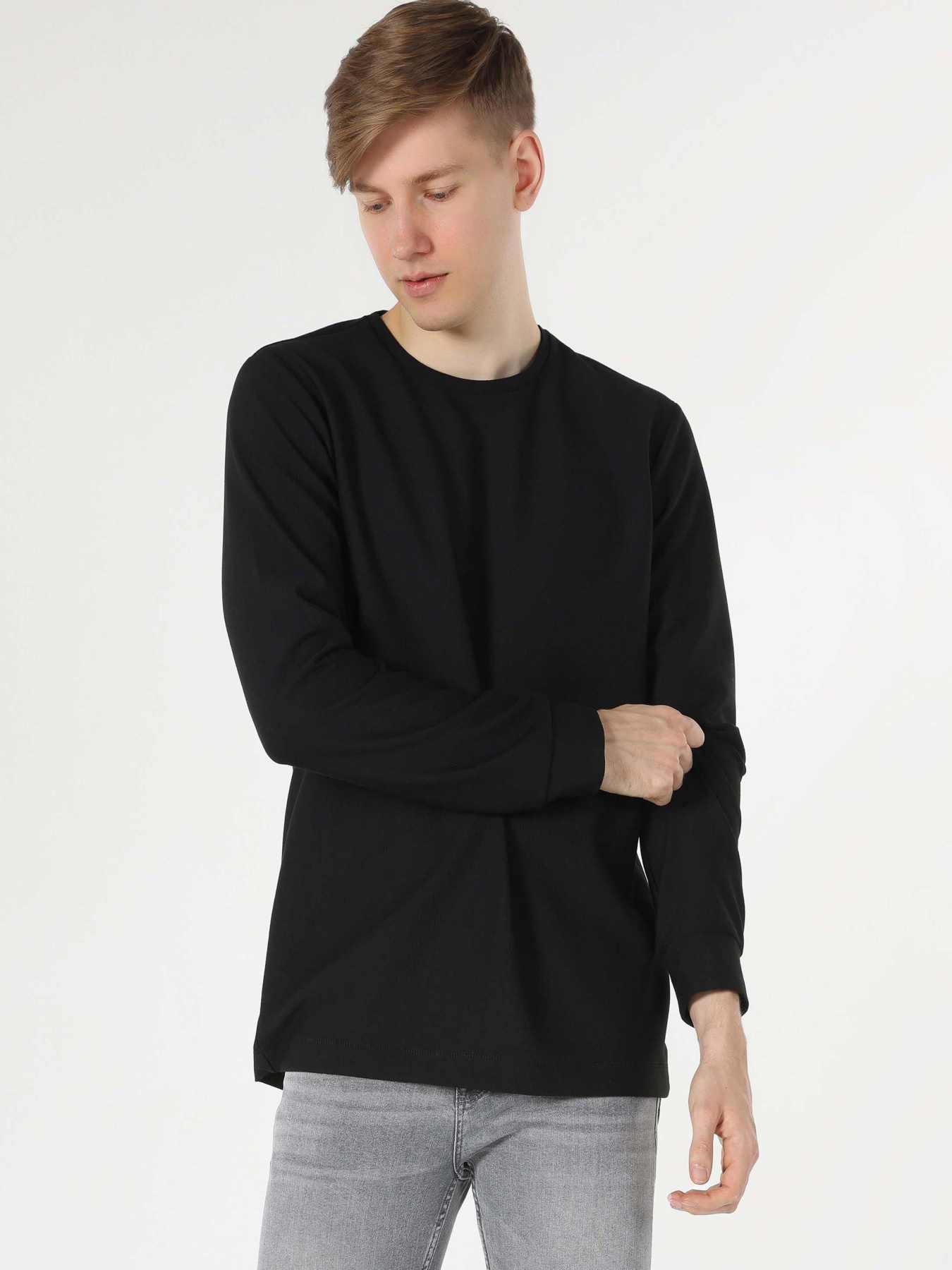 Худі та світшоти Colin’s модель CL1062460_Q1.V1_BLK Фото