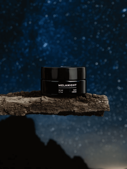 Нічний пептидний крем MelaNight Уход для лица VK Cosmetics модель 4820285670035 Фото