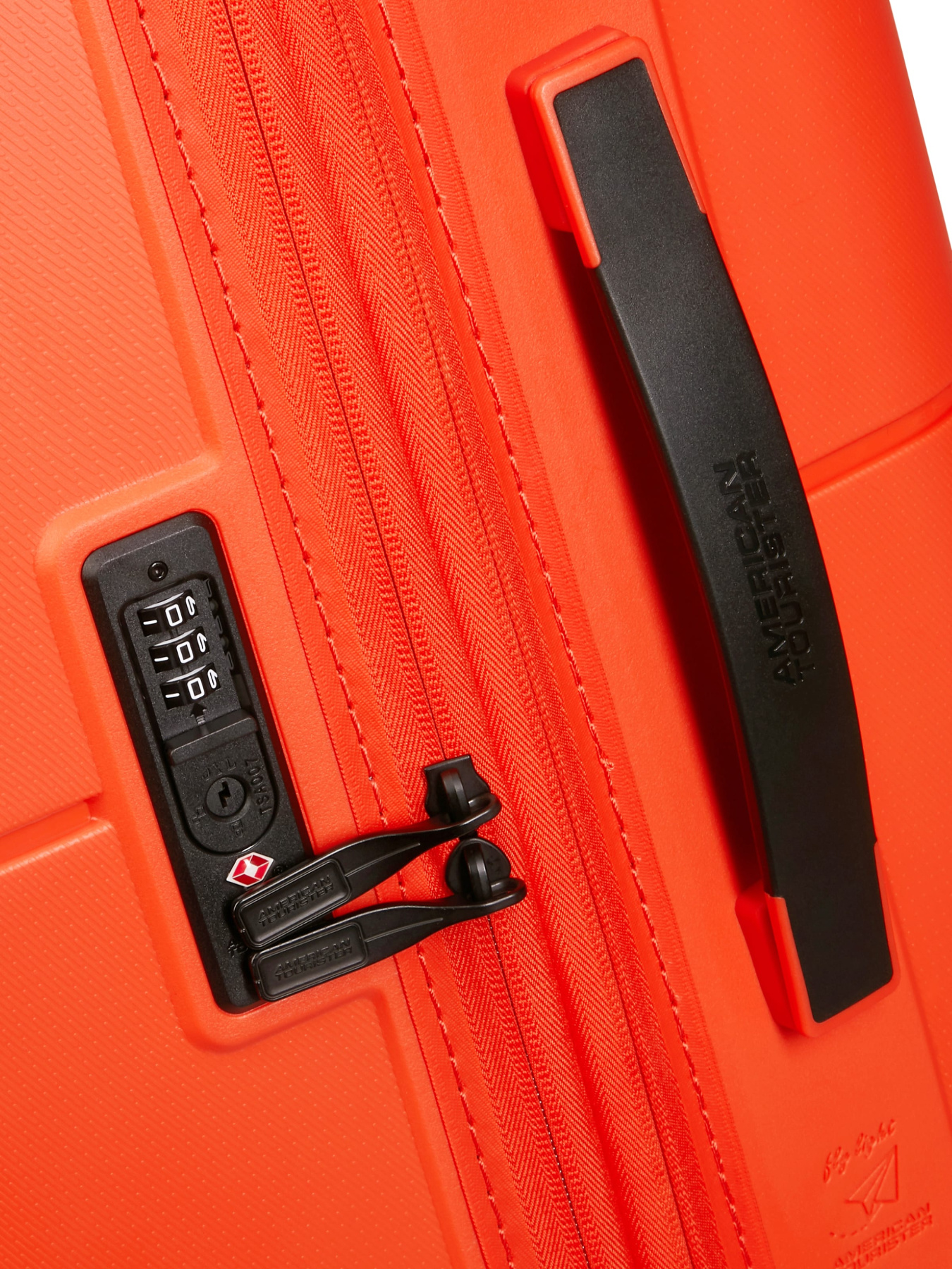 Дорожні сумки та валізи American Tourister модель MG500002 Дорожні сумки та валізи American Tourister модель MG500002 Фото