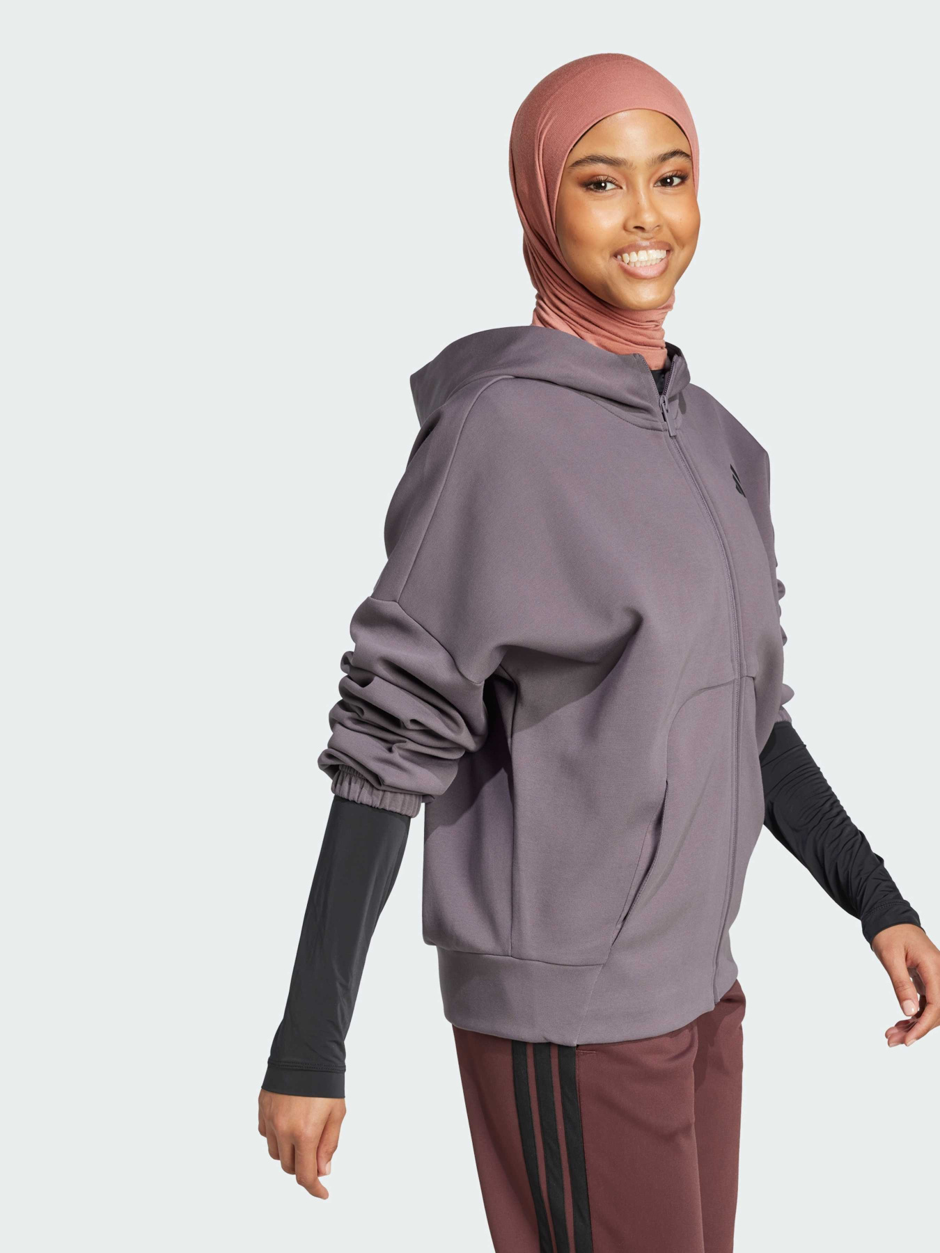 Худі та світшоти Adidas модель JE3995 Худі та світшоти Adidas модель JE3995 Фото