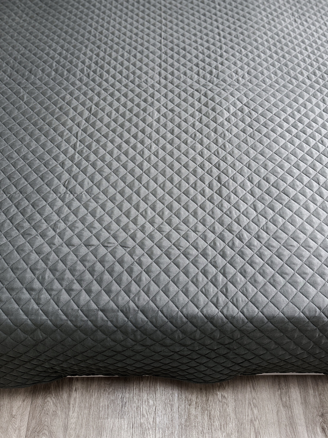 Покрывало декоративное антиаллергенное серого цвета Nid Grey Ecotton модель 25179 Покрывало декоративное антиаллергенное серого цвета Nid Grey Ecotton модель 25179 Фото