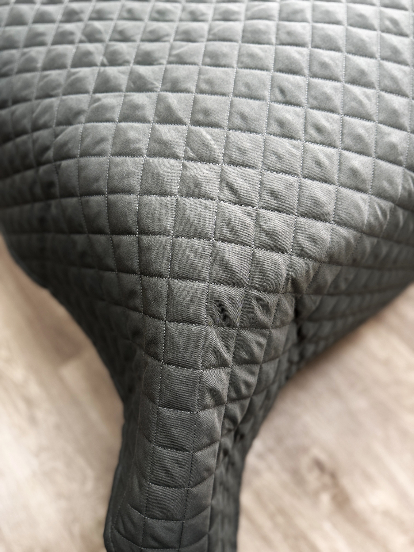 Покрывало декоративное антиаллергенное серого цвета Nid Grey Ecotton модель 25179 Покрывало декоративное антиаллергенное серого цвета Nid Grey Ecotton модель 25179 Фото