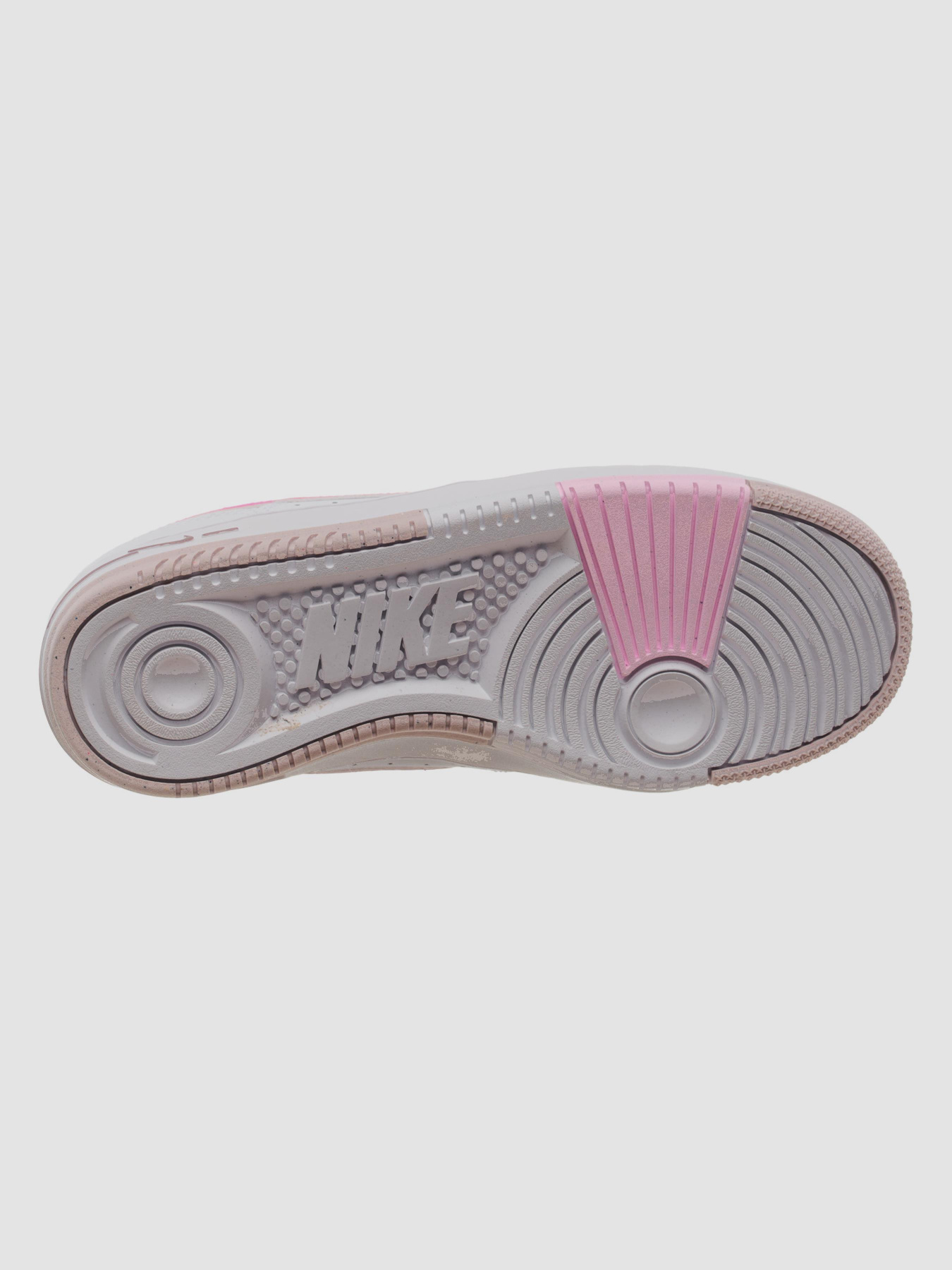 Кроссовки NIKE Gamma Force модель FZ3613-100 Фото