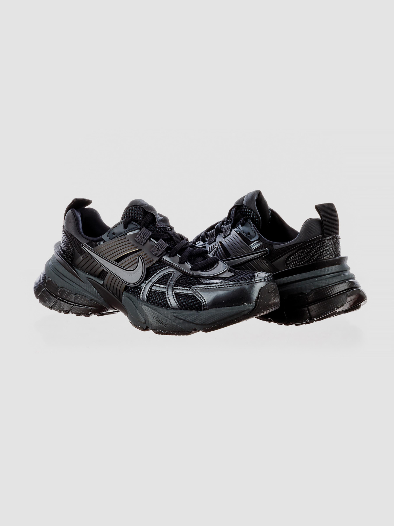 Кросівки NIKE V2k Run модель FD0736-001 Фото