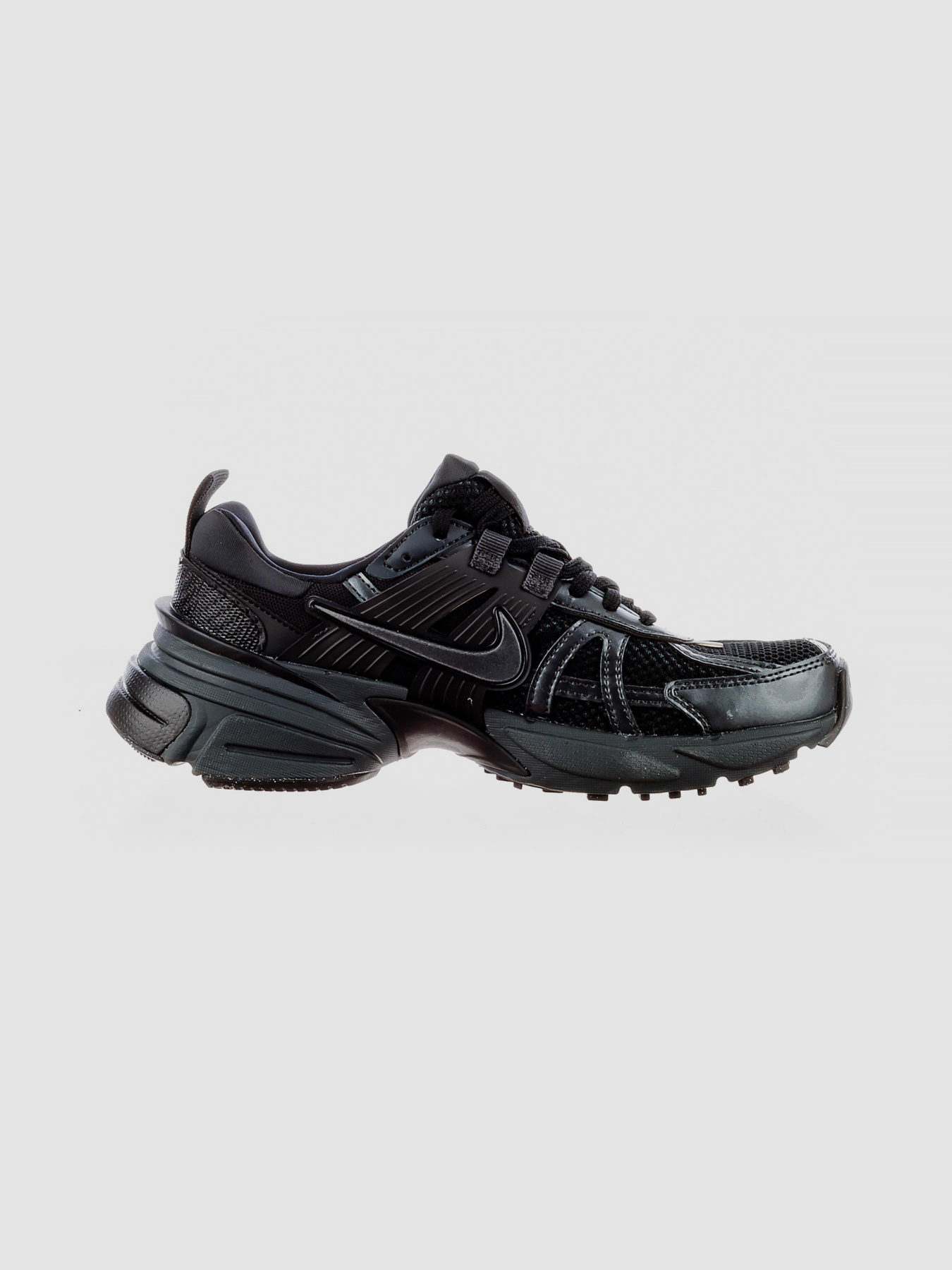 Кросівки NIKE V2k Run модель FD0736-001 Фото