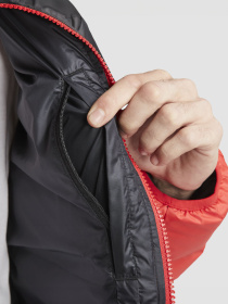 Куртки и дубленки NIKE Storm-Fit Windrunner Primaloft модель FB8185-011 Фото