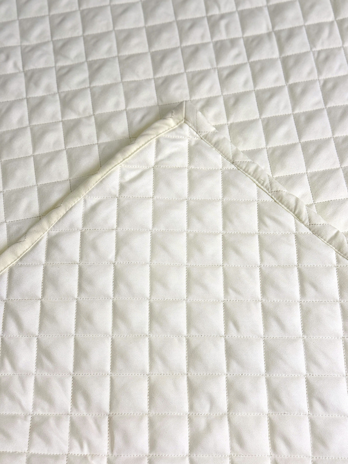Покрывало декоративное антиаллергенное молочного цвета Cream White Ecotton модель 25175 Покрывало декоративное антиаллергенное молочного цвета Cream White Ecotton модель 25175 Фото