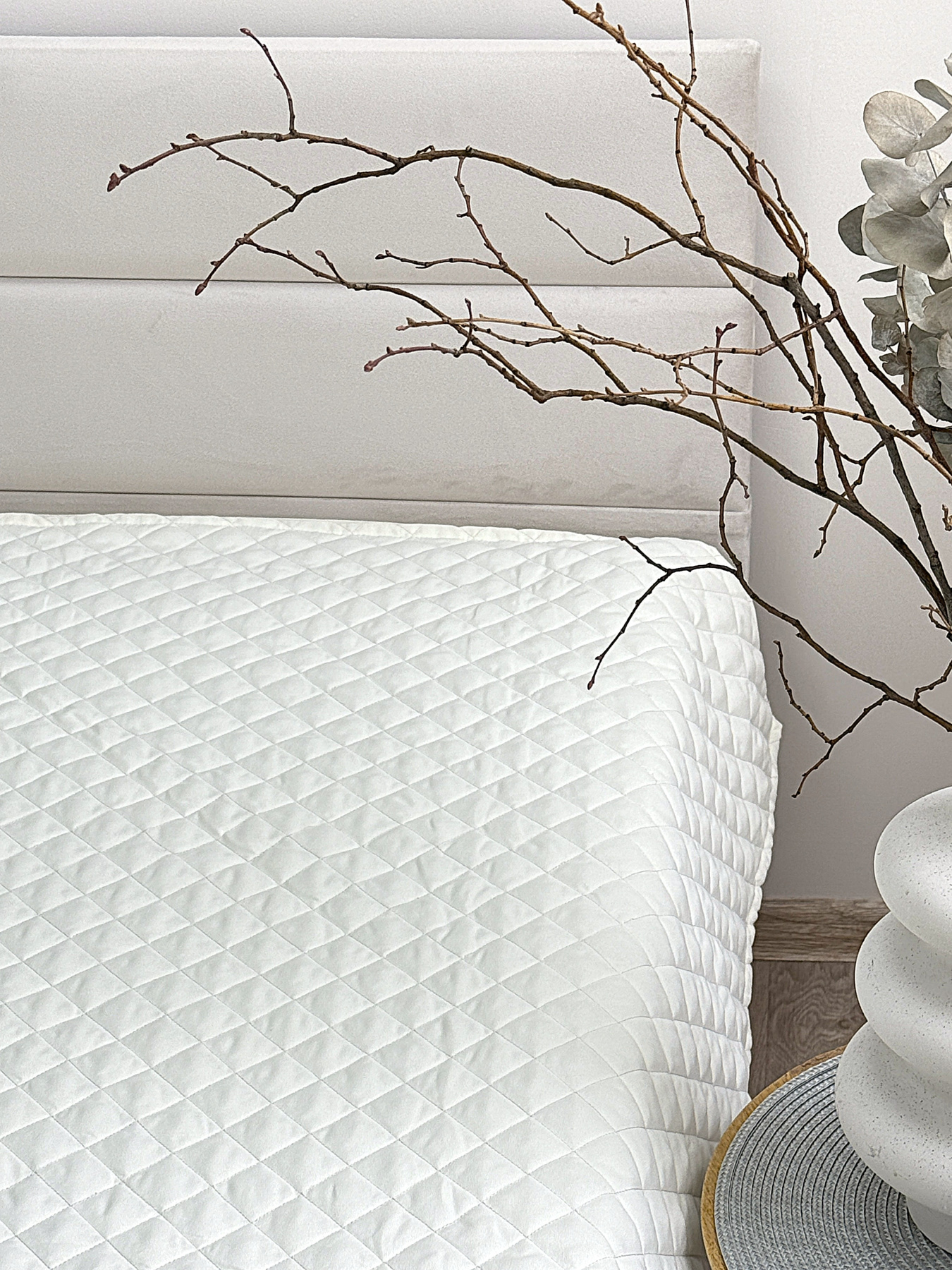 Покрывало декоративное антиаллергенное молочного цвета Cream White Ecotton модель 25175 Покрывало декоративное антиаллергенное молочного цвета Cream White Ecotton модель 25175 Фото