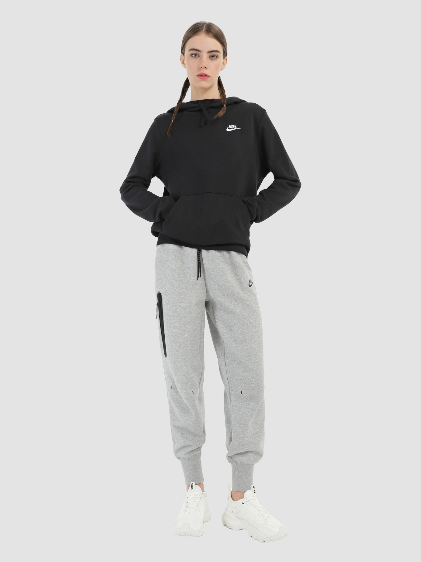 Худі та світшоти NIKE Sportswear Club модель DQ5415-010 Фото