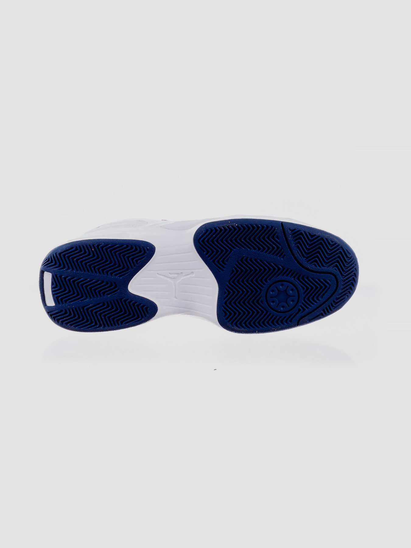 Кросівки Jordan Max Aura 6 модель FQ8298-100 Фото