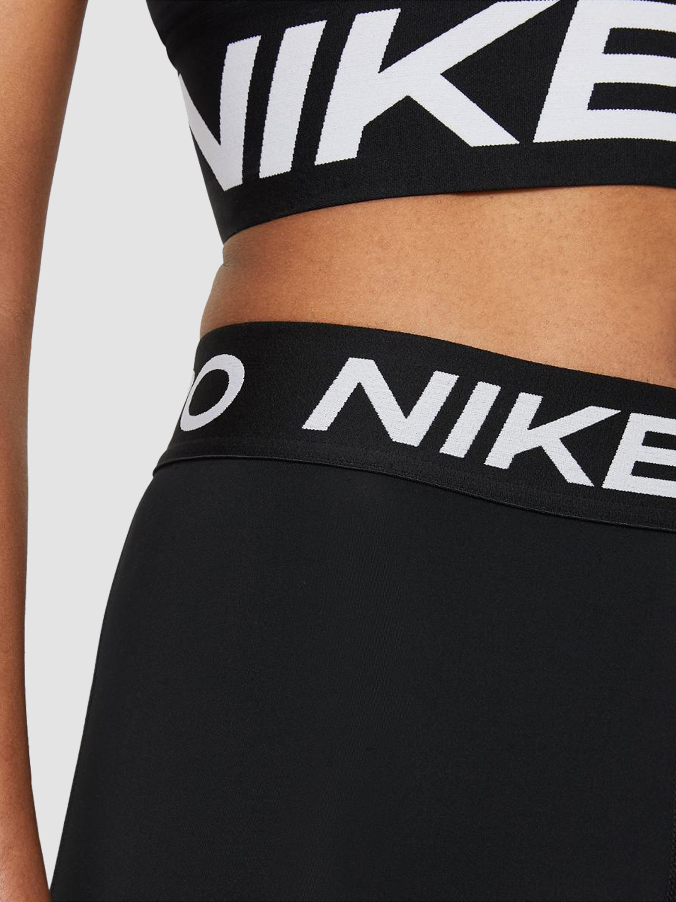 Брюки NIKE W Np 365 Tight модель CZ9779-010 Брюки NIKE W Np 365 Tight модель CZ9779-010 Фото