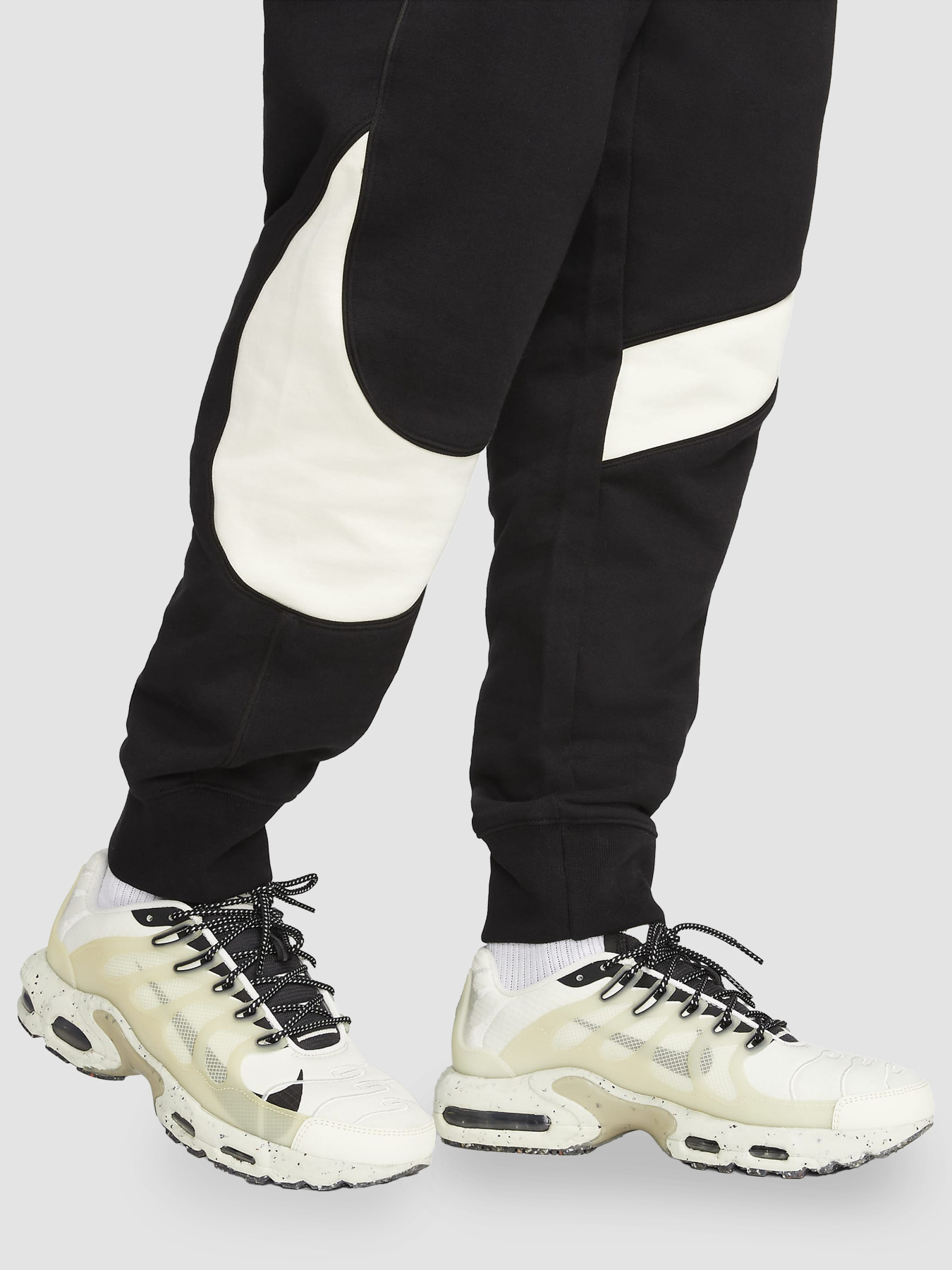Штани NIKE Swoosh Fleece Trousers модель DX0564-013 Фото