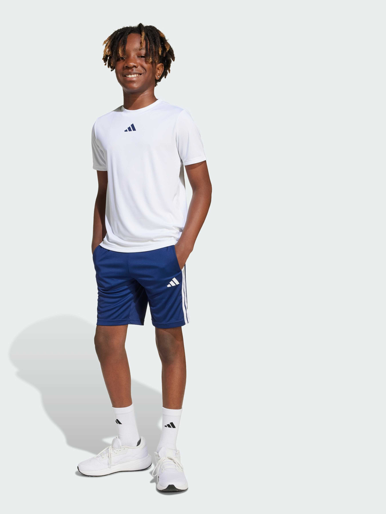 Костюмы Adidas модель JJ1030 Костюмы Adidas модель JJ1030 Фото