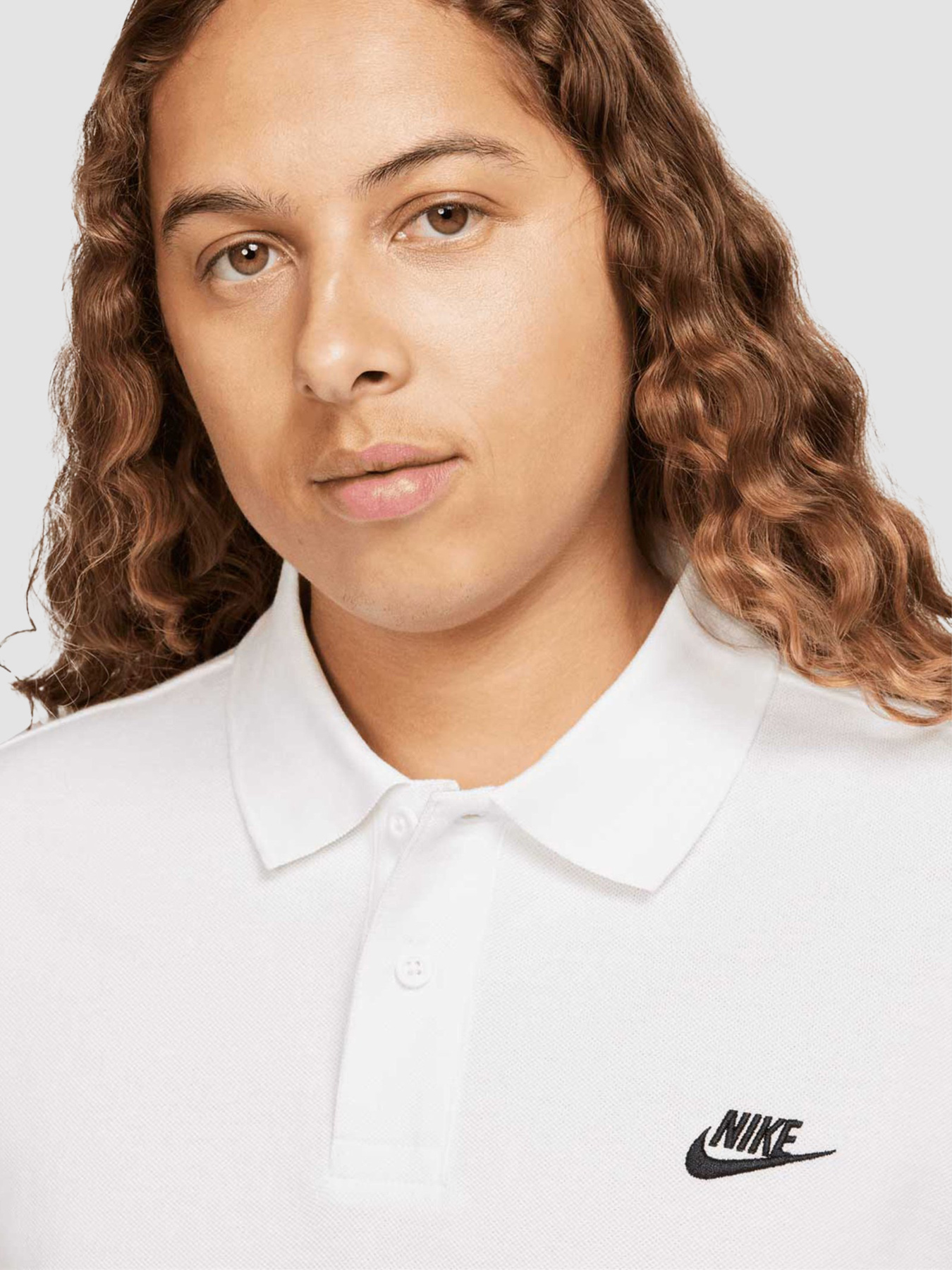 Футболки и поло NIKE Club Polo модель FN3894-100 Футболки и поло NIKE Club Polo модель FN3894-100 Фото