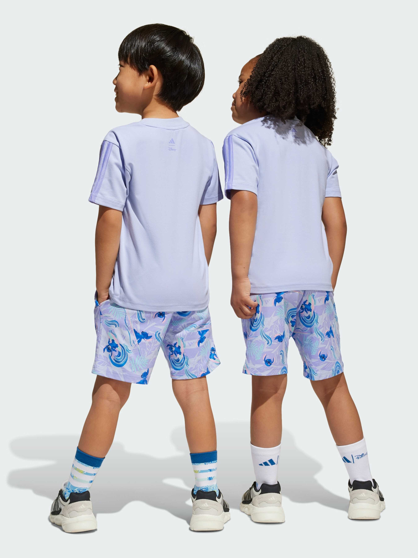 Костюмы Adidas x Disney модель JD4558 Костюмы Adidas x Disney модель JD4558 Фото