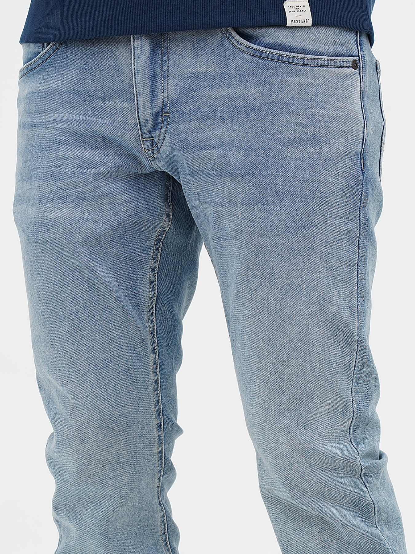 Джинсы Mustang Jeans Oregon Slim модель 1013682 Джинсы Mustang Jeans Oregon Slim модель 1013682 Фото