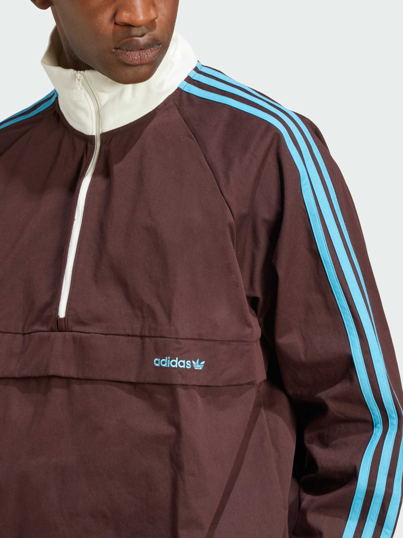 Куртки и дубленки Adidas модель JC8376 Куртки и дубленки Adidas модель JC8376 Фото