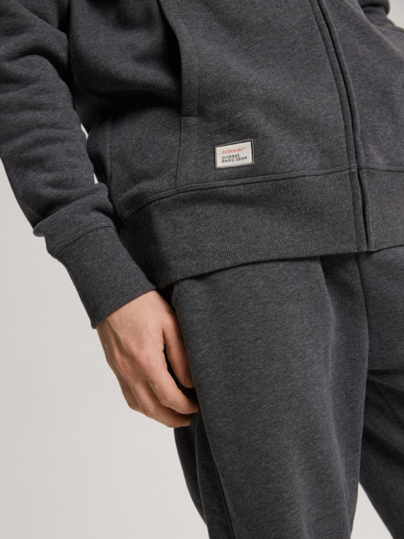 Худи и свитшоты DIVERSE Evb Hoody 14 модель 10041190 Худи и свитшоты DIVERSE Evb Hoody 14 модель 10041190 Фото