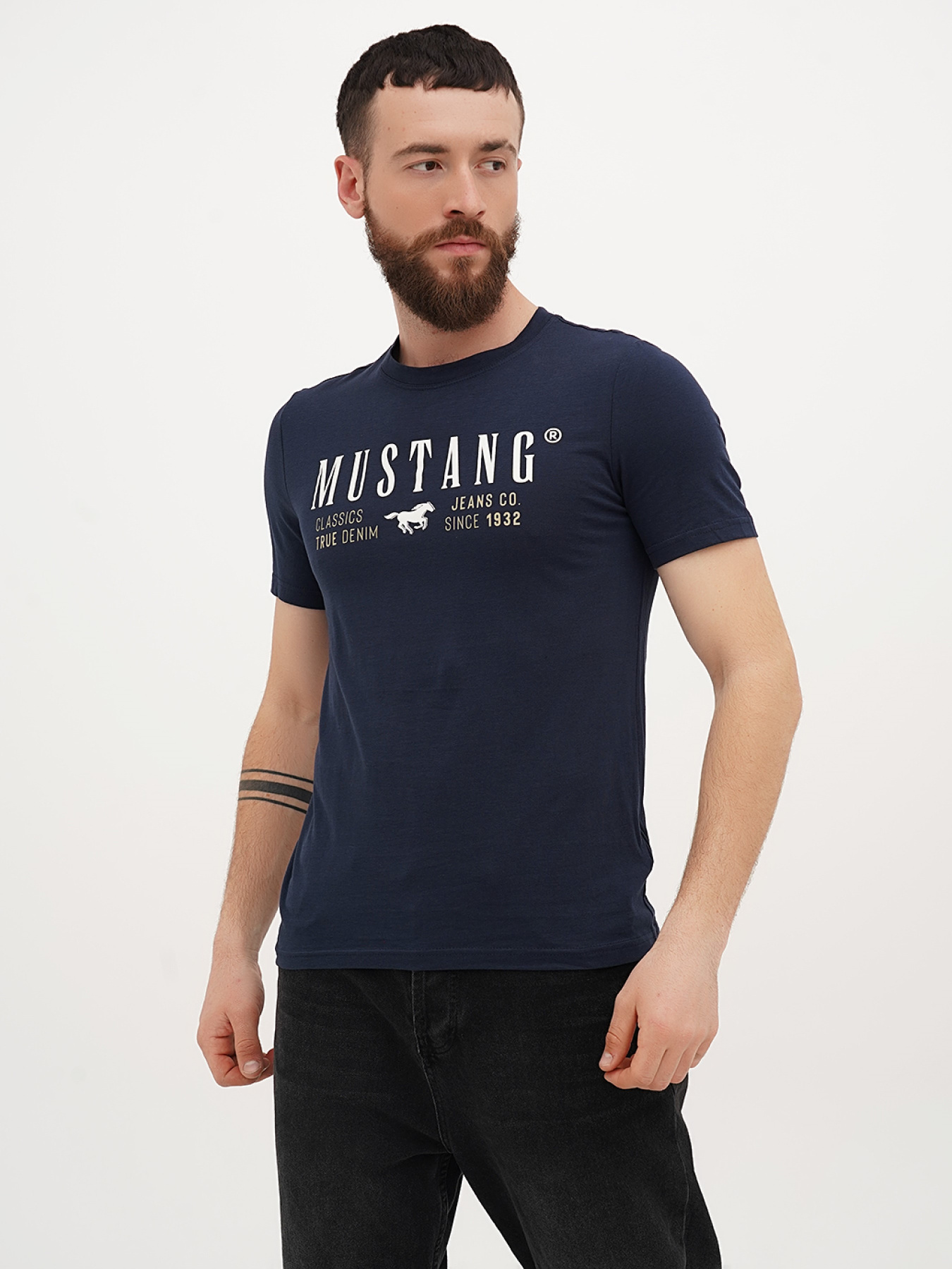 Футболки и поло Mustang Jeans Alex C Print модель 1014094 Фото