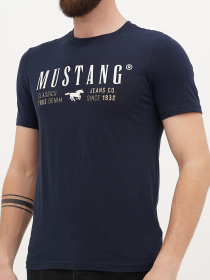 Футболки и поло Mustang Jeans Alex C Print модель 1014094 Фото