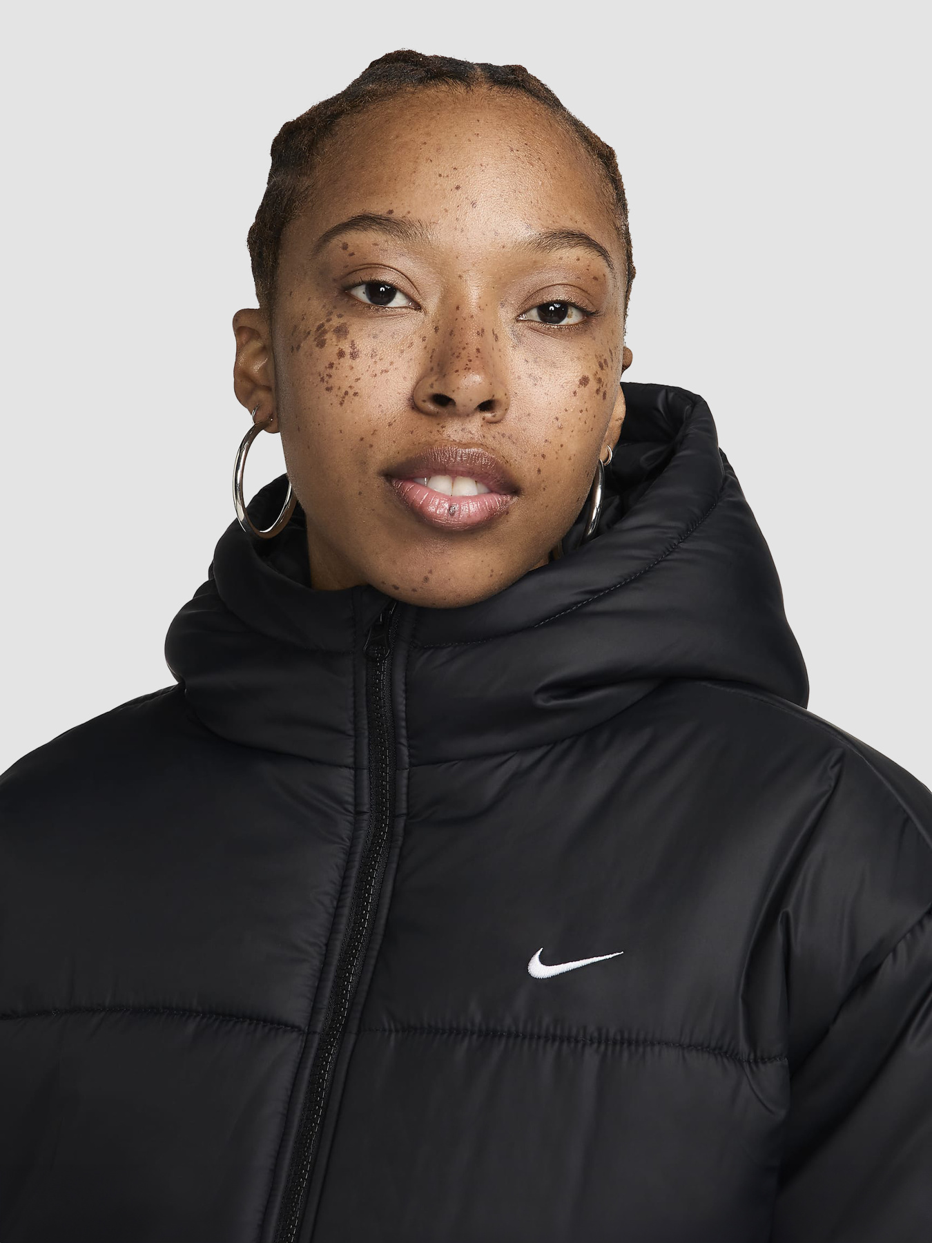 Куртки та дублянки NIKE Sportswear Classic Puffer модель FZ5903-010 Фото