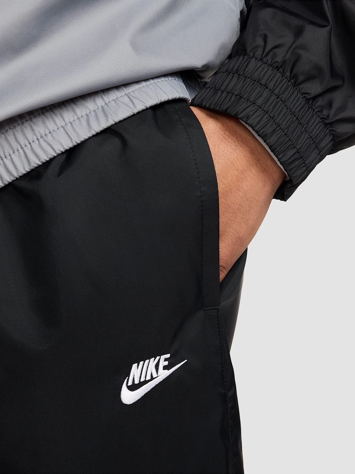 Костюми NIKE Woven Tracksuit модель HJ1985-010 Фото