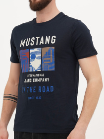 Футболки и поло Mustang Jeans Alex C Print модель 1014453 Фото