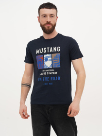 Футболки и поло Mustang Jeans Alex C Print модель 1014453 Фото