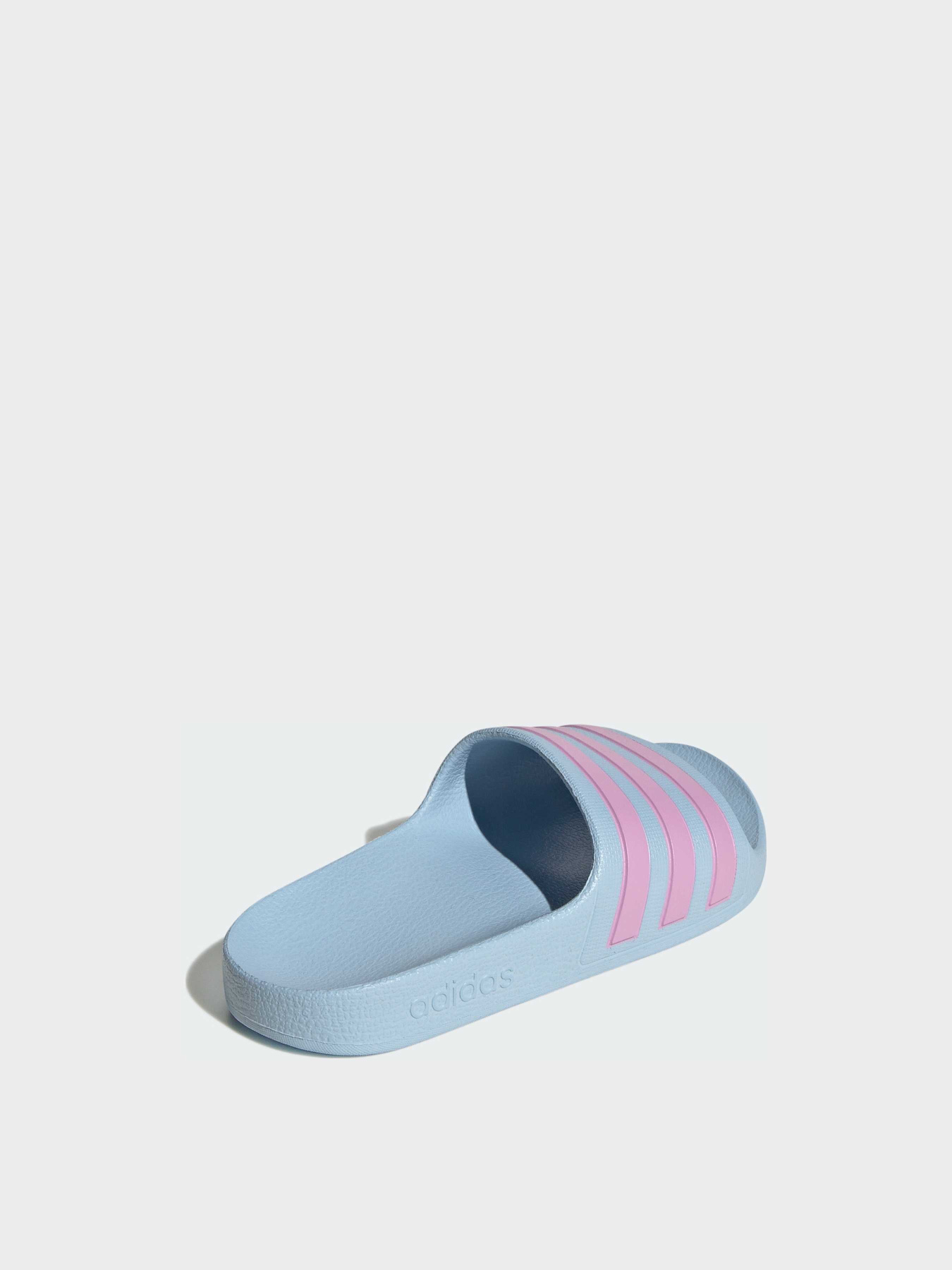 Шлёпанцы Adidas Adilette модель JP5773 Фото