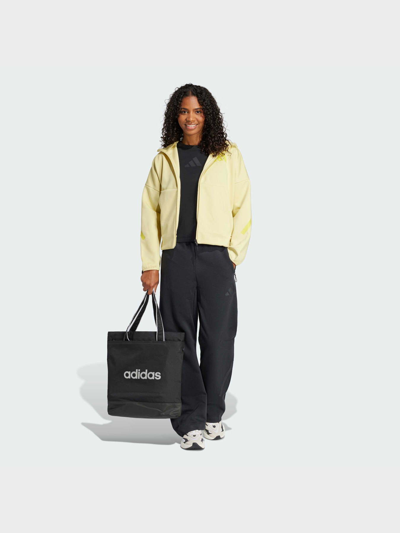 Худи и свитшоты Adidas ZNE модель JJ4753 Фото