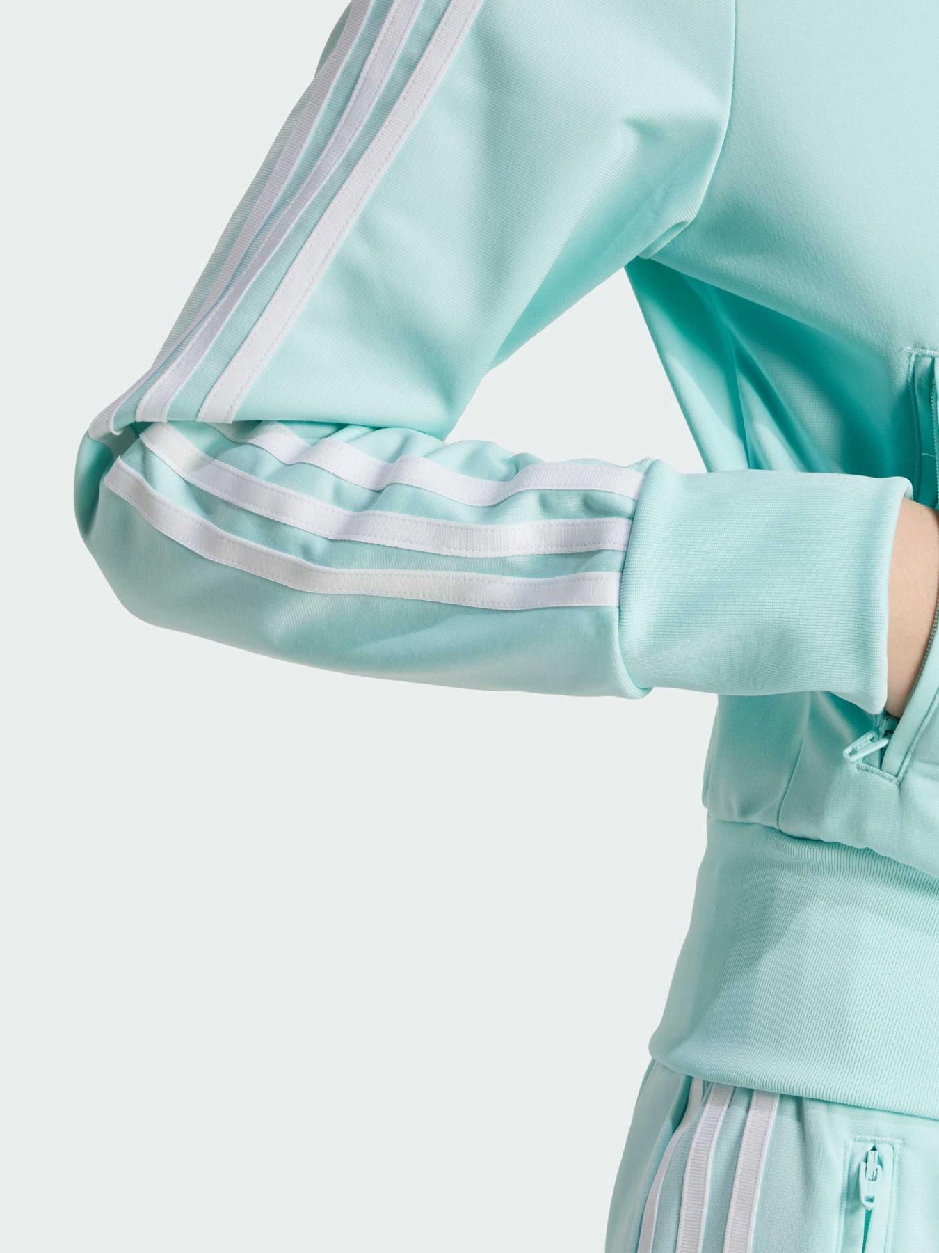 Худи и свитшоты Adidas модель JC8266 Фото
