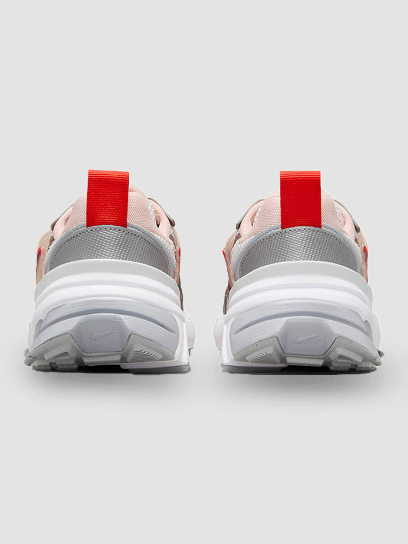 Кросівки NIKE КроссV2k Run модель HF9997-100 Фото