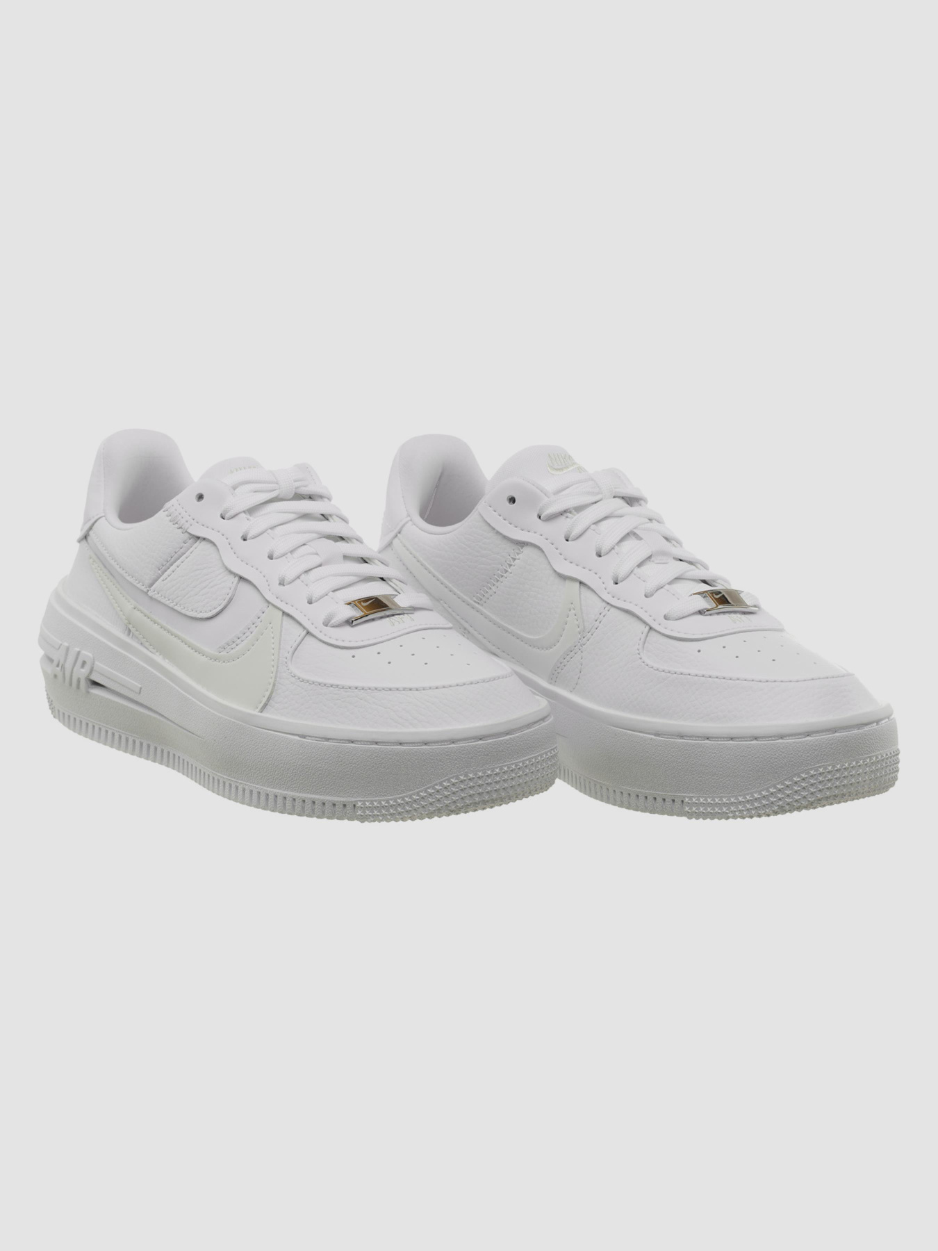 Кроссовки NIKE Air Force 1 Plt.Af.Orm Triple White W модель DJ9946-100 Кроссовки NIKE Air Force 1 Plt.Af.Orm Triple White W модель DJ9946-100 Фото