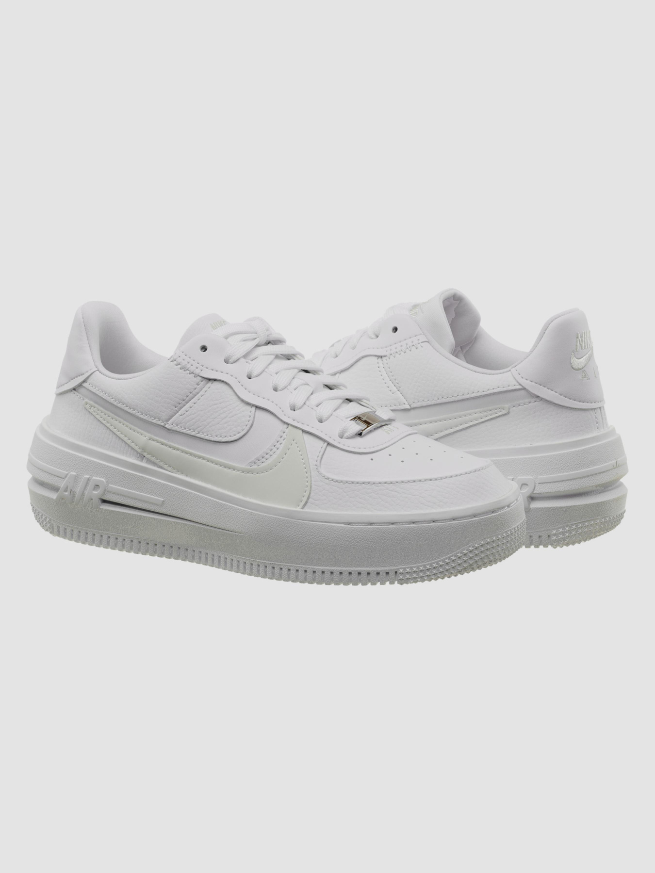 Кроссовки NIKE Air Force 1 Plt.Af.Orm Triple White W модель DJ9946-100 Кроссовки NIKE Air Force 1 Plt.Af.Orm Triple White W модель DJ9946-100 Фото
