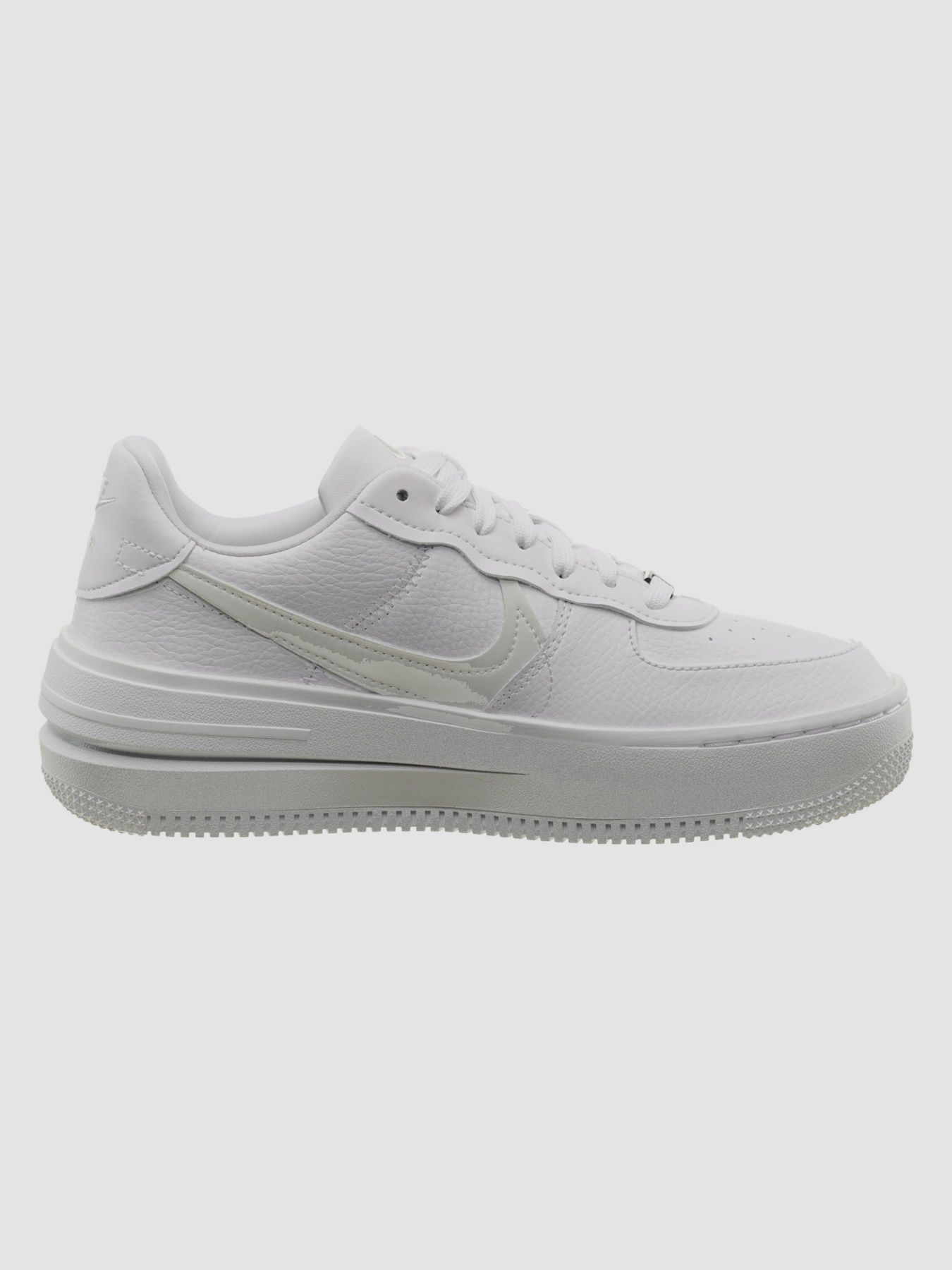 Кроссовки NIKE Air Force 1 Plt.Af.Orm Triple White W модель DJ9946-100 Кроссовки NIKE Air Force 1 Plt.Af.Orm Triple White W модель DJ9946-100 Фото