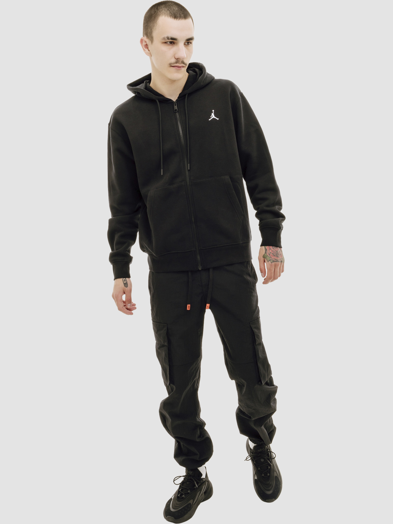 Худі та світшоти Jordan Essentials Mens Full-Zip Fleece модель FJ7771-010 Фото