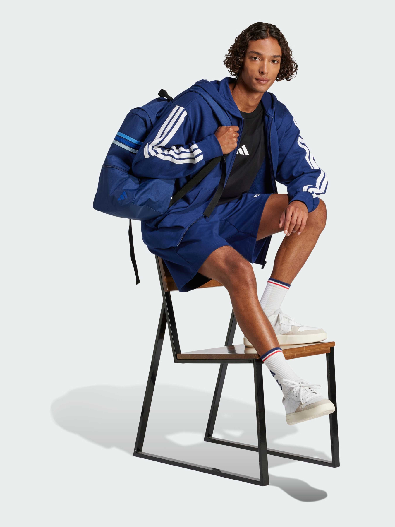 Худі та світшоти Adidas модель JE6341 Худі та світшоти Adidas модель JE6341 Фото