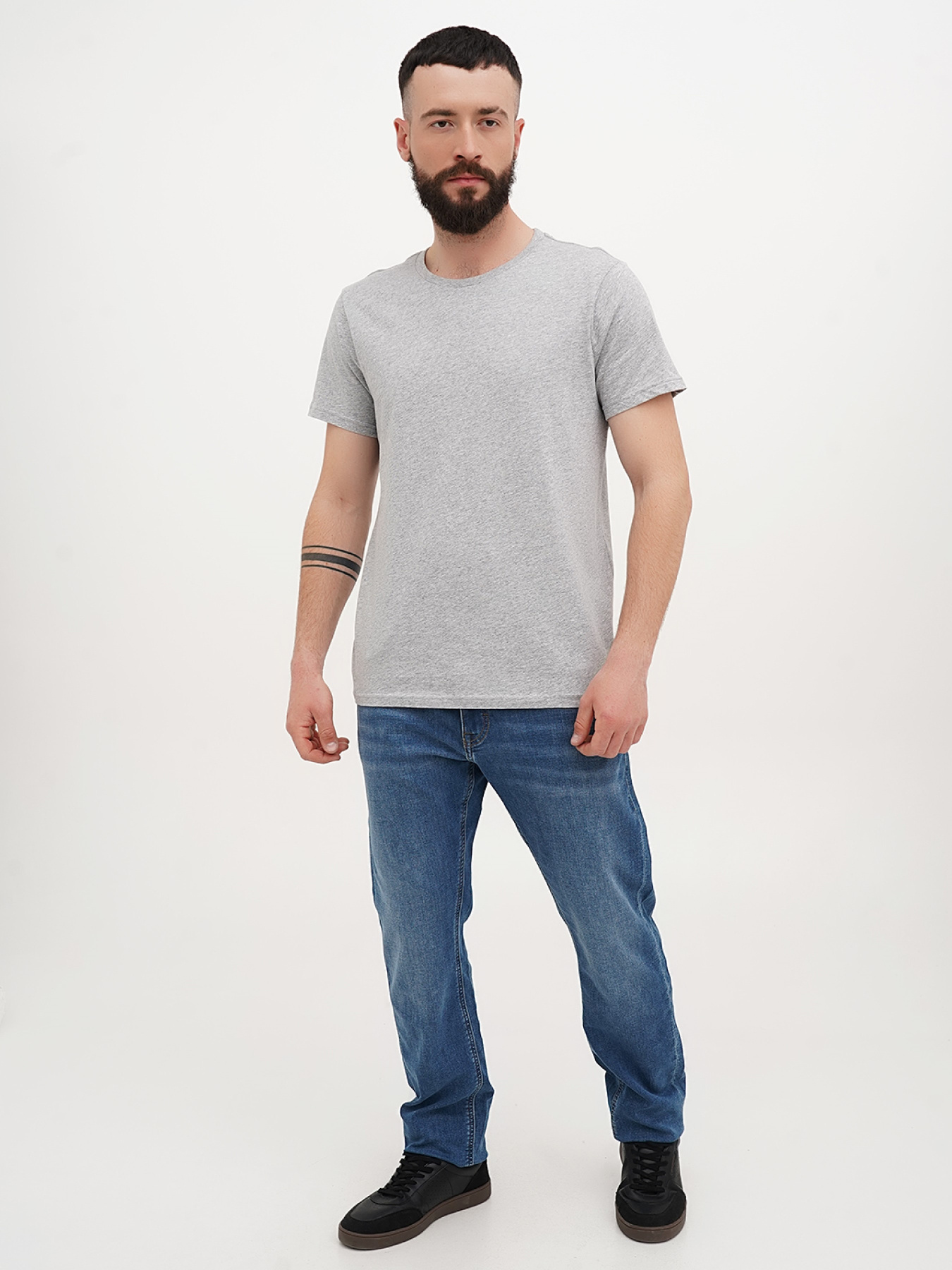 Джинсы Mustang Jeans Oregon Tapered K модель 1013435 Джинсы Mustang Jeans Oregon Tapered K модель 1013435 Фото
