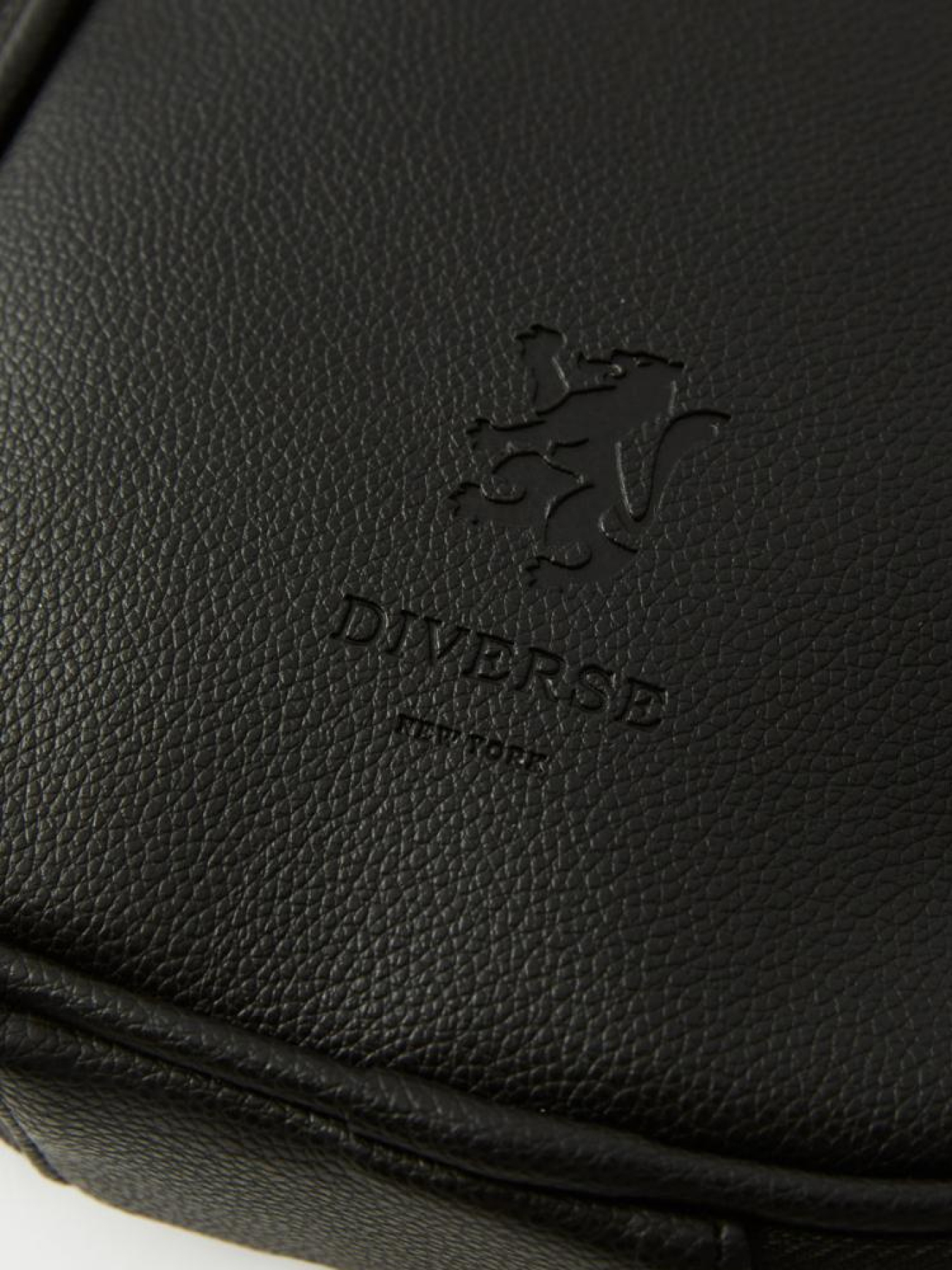 Сумки DIVERSE модель 10043767 Сумки DIVERSE модель 10043767 Фото