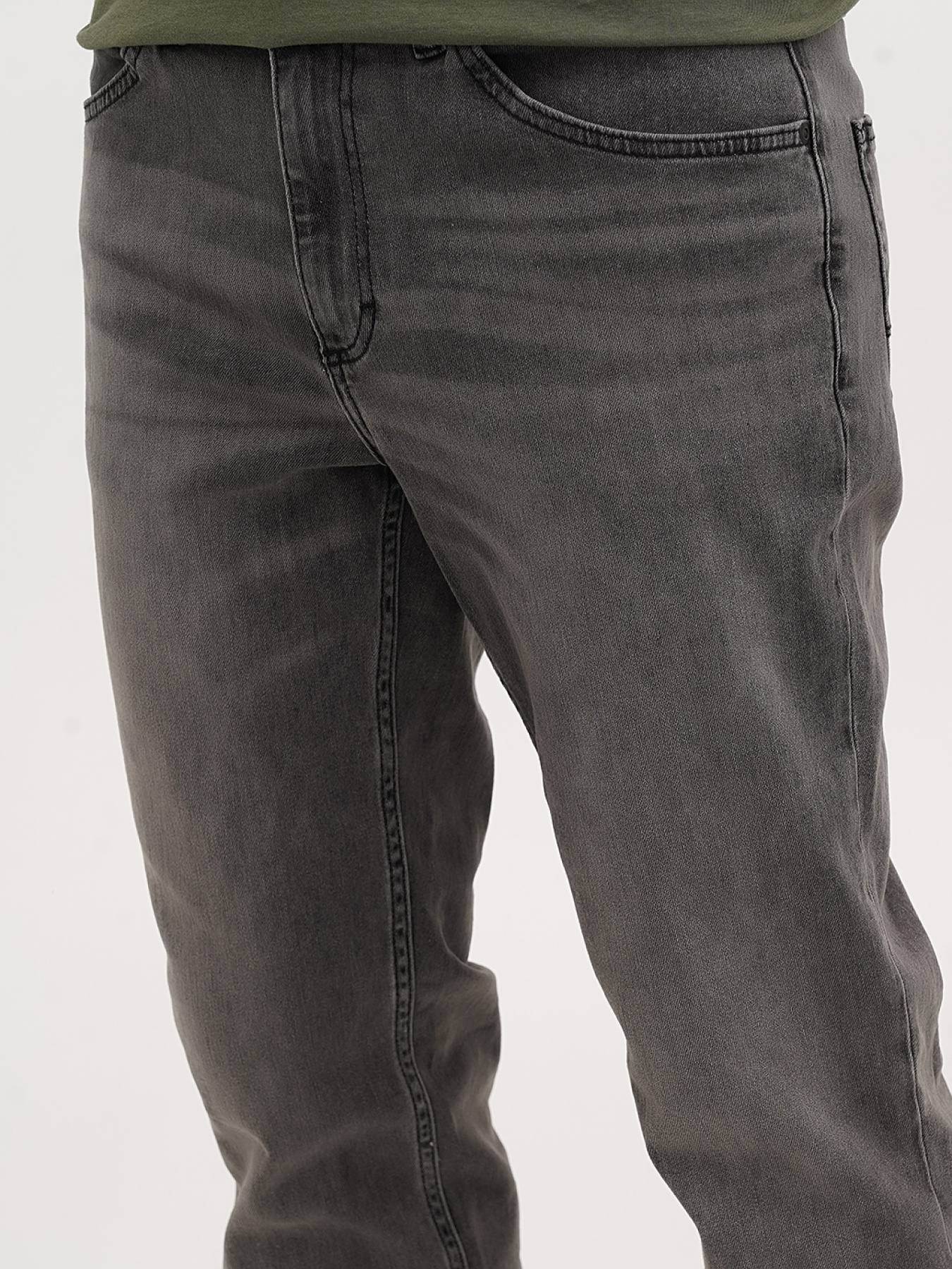 Джинси Mustang Jeans Tramper Tapered модель 2013630 Фото