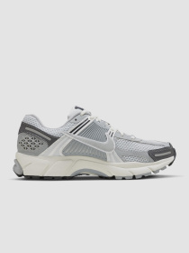 Кроссовки NIKE Zoom Vomero 5 модель FD9919-001 Фото
