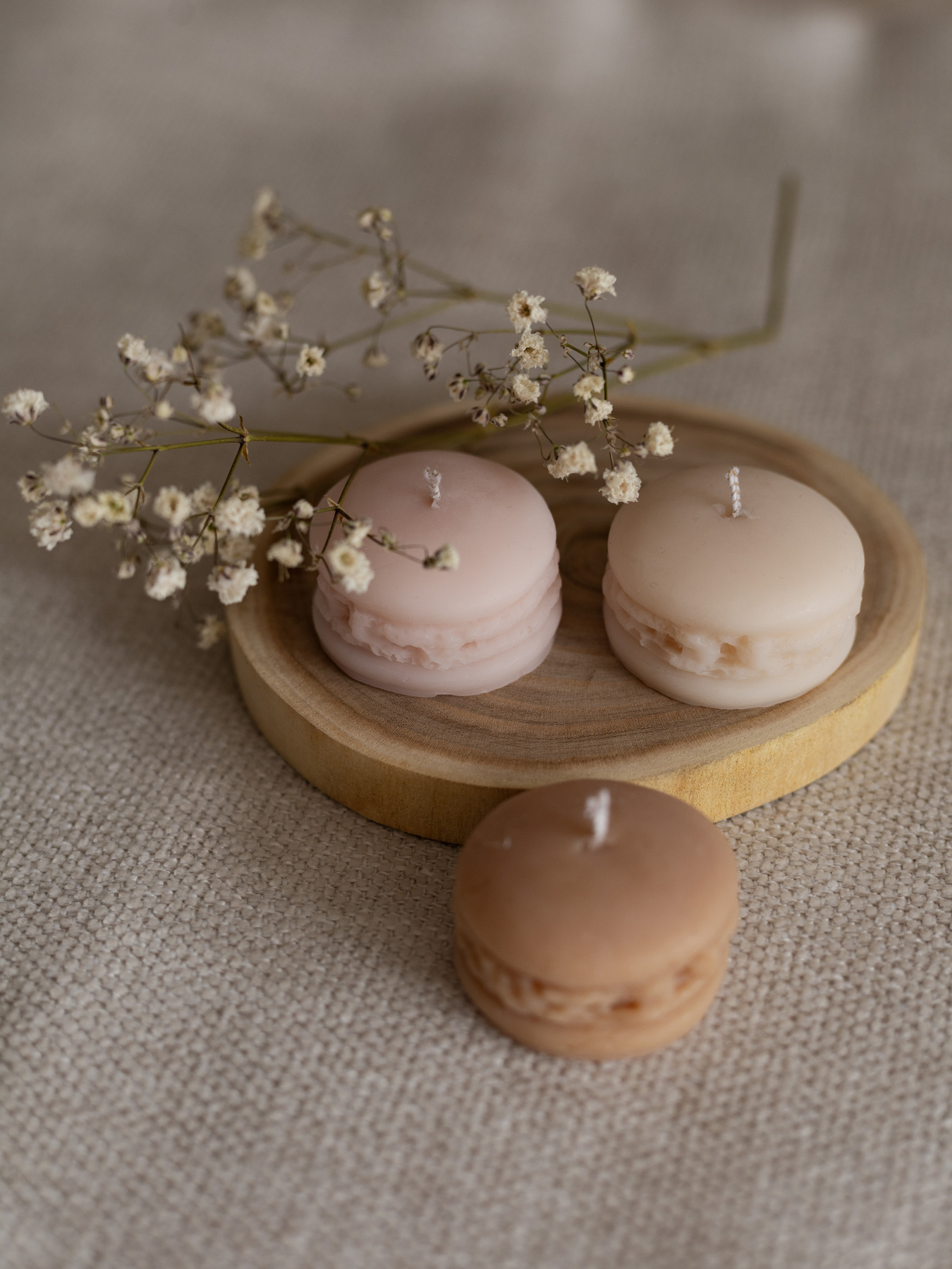 Ароматическая свеча "Макарун", аромат Almond Macaron (макарун), из натурального оливкового воска Candle Design модель 130.2002 Ароматическая свеча "Макарун", аромат Almond Macaron (макарун), из натурального оливкового воска Candle Design модель 130.2002 Фото
