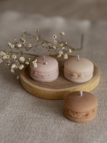 Ароматическая свеча "Макарун", аромат Almond Macaron (макарун), из натурального оливкового воска Candle Design модель 130.2002 Фото