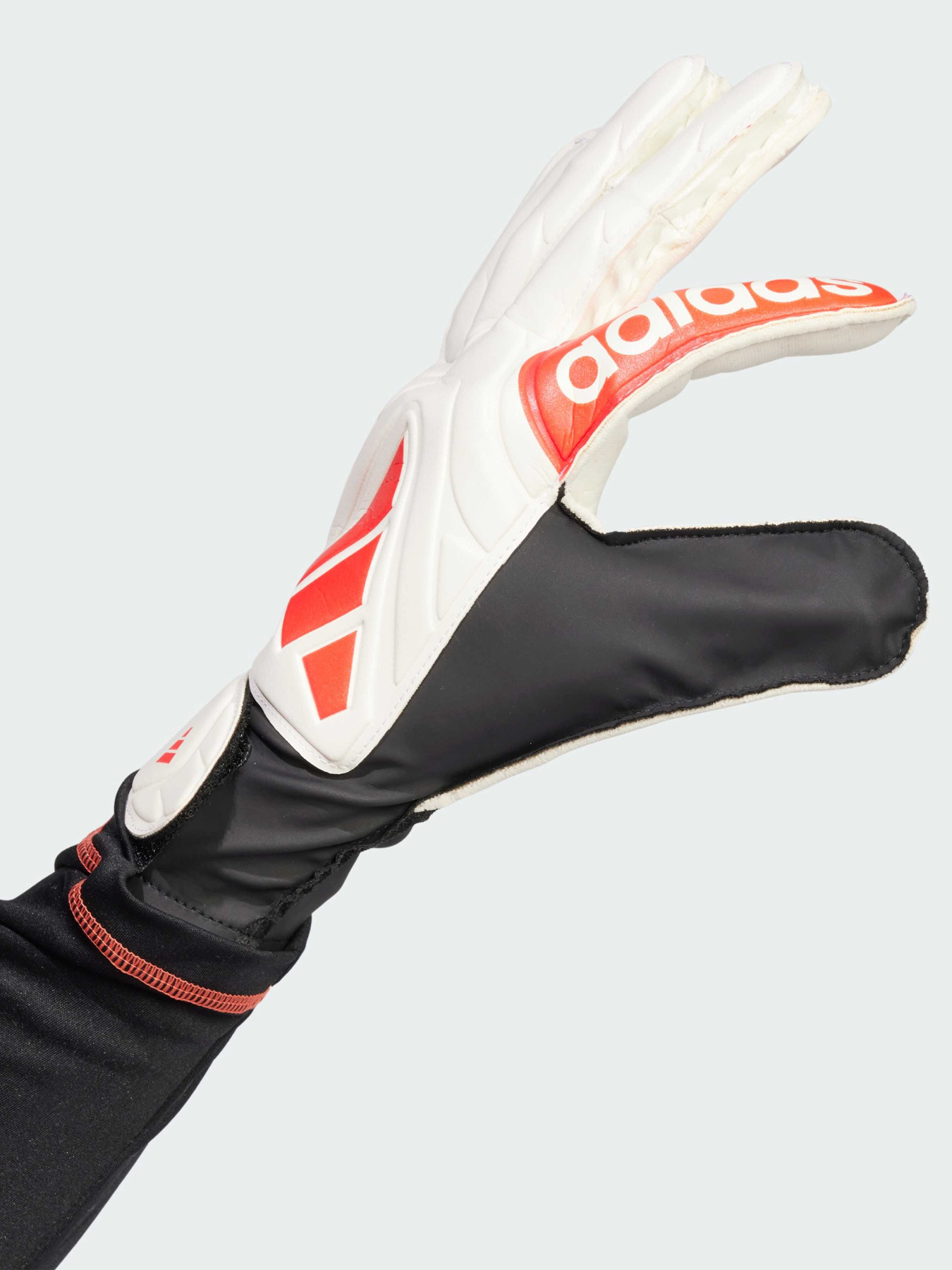 Перчатки для спорта Adidas Copa модель JH3789 Фото