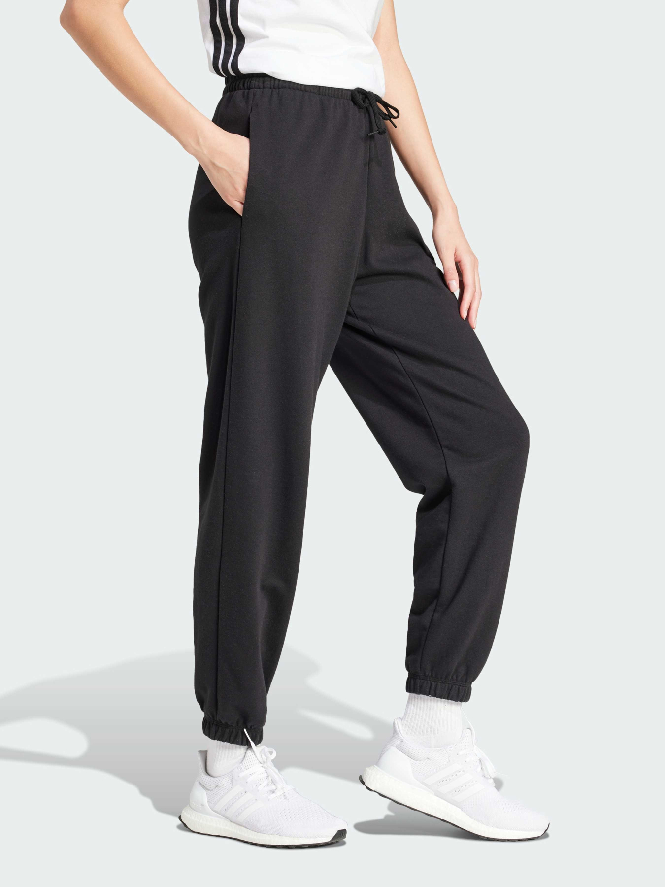 Брюки Adidas модель JD7999 Брюки Adidas модель JD7999 Фото