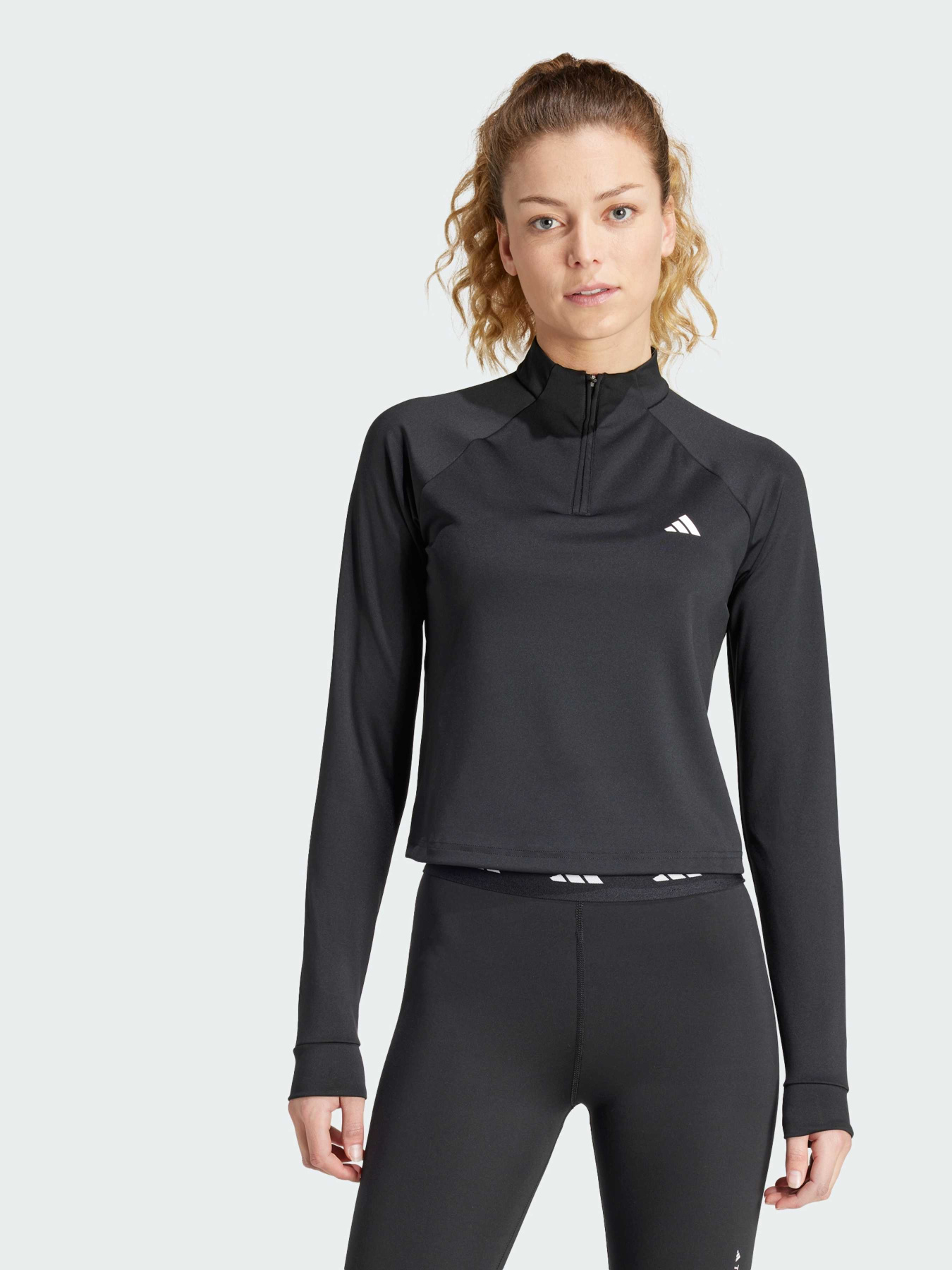 Худи и свитшоты Adidas модель IS4028 Фото