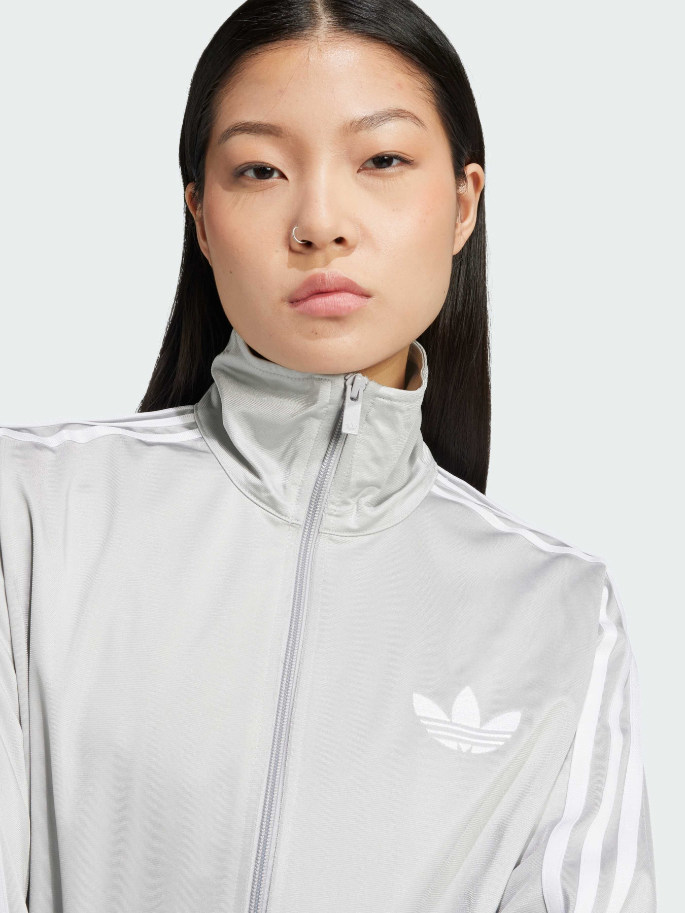 Худи и свитшоты Adidas Adicolor модель JC8254 Фото
