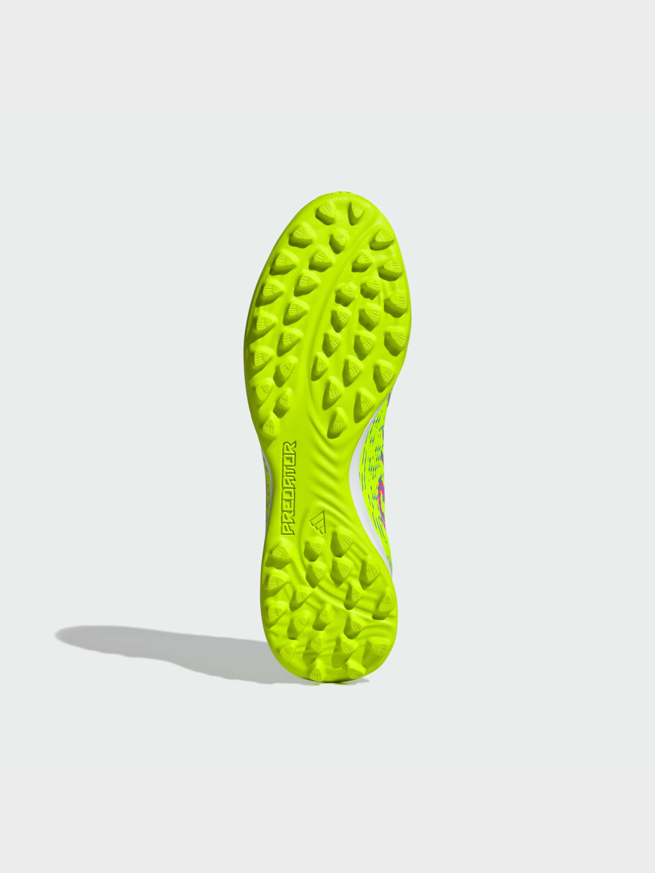 Кросівки Adidas Predator модель ID3770 Кросівки Adidas Predator модель ID3770 Фото